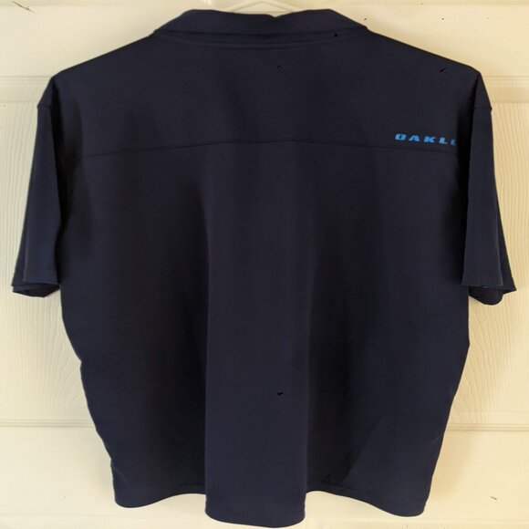 Oakley Golf Shirt - Picture 2 of 3